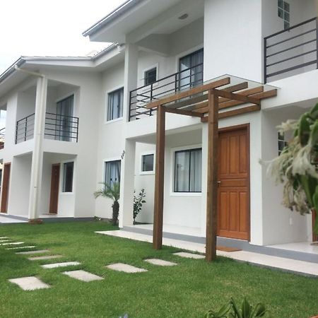 Hotel Residencial Colibri Garopaba Esterno foto